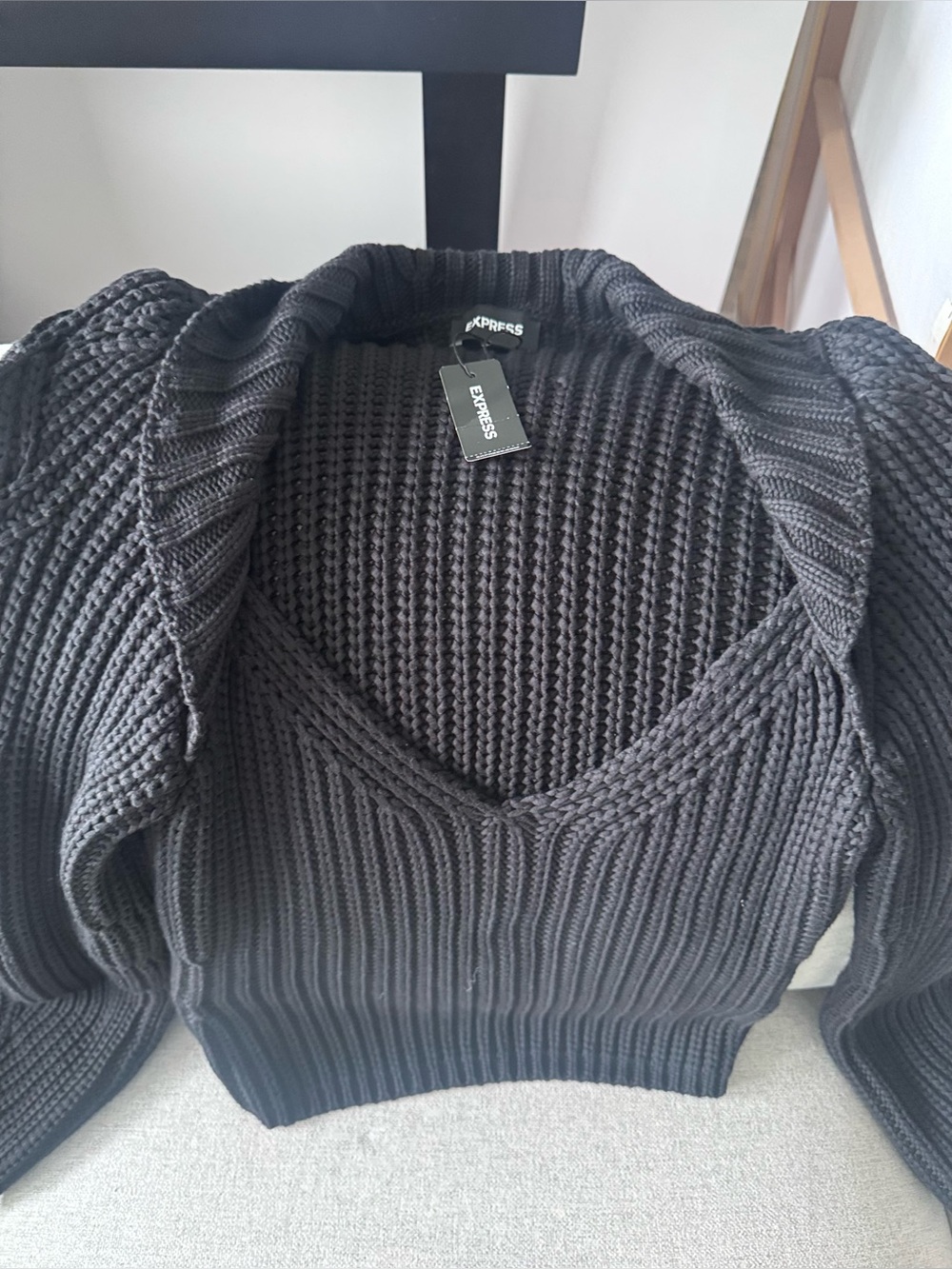 Express Black Chunky V-Neck Ribbed Sweater